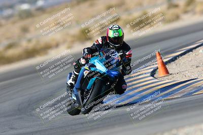 media/Jan-09-2022-SoCal Trackdays (Sun) [[2b1fec8404]]/Turn 11 (935am)/